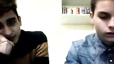 2 Italian Cute Friends Shows Their Hot Ass 1st Time On Cam