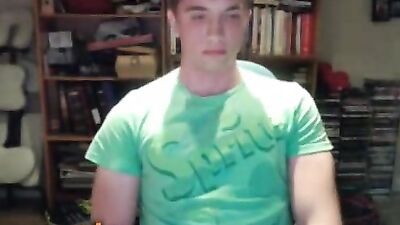 Hottie in green shirt