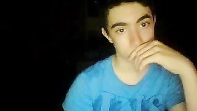 Cutie shows off and cums