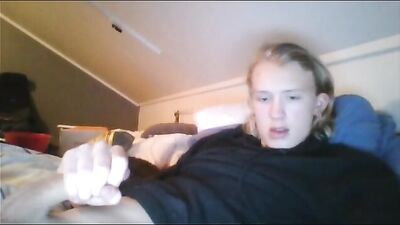 Blond Eric wanks (part 4 )