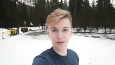 Strips and remains naked in the snow