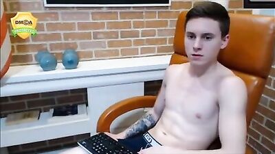 Cute smooth and tattooed he masturbates in his blue room