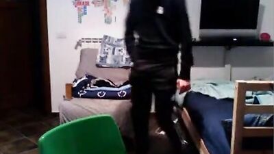 Fast handjob before her boyfriend comes back