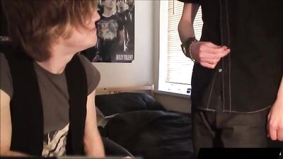 EMO BOYS SUCKING EACH OTHER