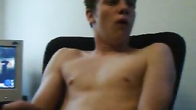 Skater Friend lets me watch