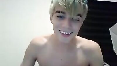 Beautiful and smooth blondinet very nice to watch