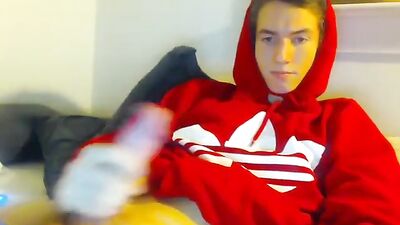 Teen blonde wank on red sweat shirt