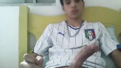 Italian masturbation on cam