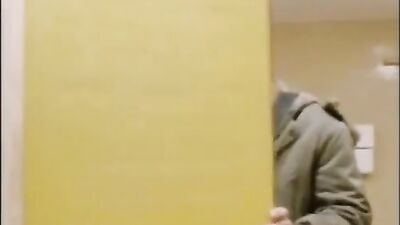 Eavesdrop secretly in the bathroom