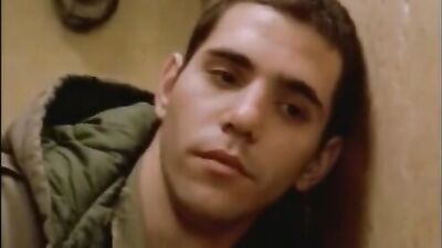 Eavesdrop secretly in the bathroom