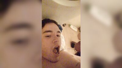 Éjaculation dans sa bouche