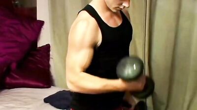 Undie Twinks: Kelly Cooper, Undie Work Out!