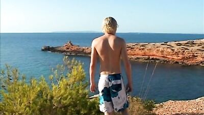 3 beach boys hidd*en place