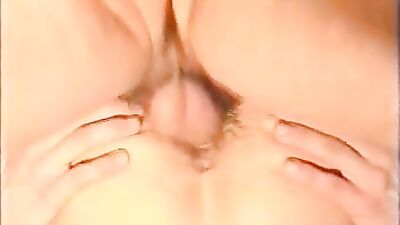 Ghiaccio Bollente-5 Ragazzi Lisci In Una Palestra Di Hockey