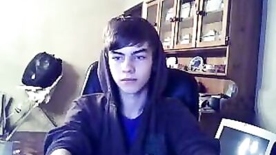 UK boy cums on the table