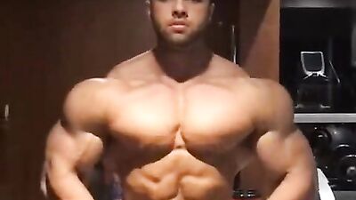 Muscle man posing sexy