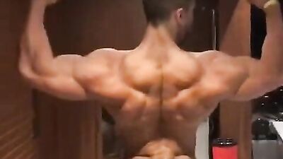 Muscle man posing sexy