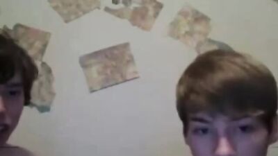 Twinks Cam - more @ Gayboy.ca