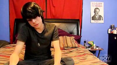 Kyler Moss - Look how fucking cute he is