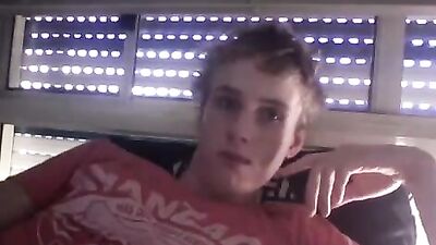 Aussie 18 Twink - more @ Gayboy.ca