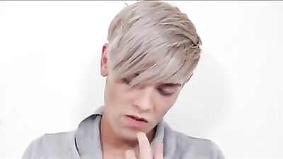 Cute Twinks Love to Fuck