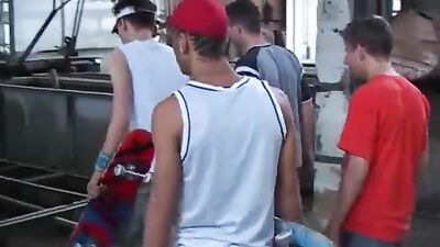 Sk8 - sucking and jerking