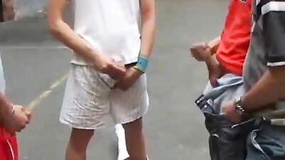 Sk8 - sucking and jerking