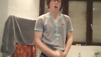 Nerd in bathrrom