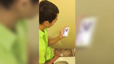 Spy asian cumshot in toilet