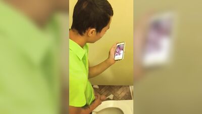Spy asian cumshot in toilet