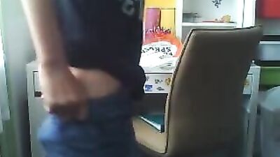 Austrian teen webcam jerker 24