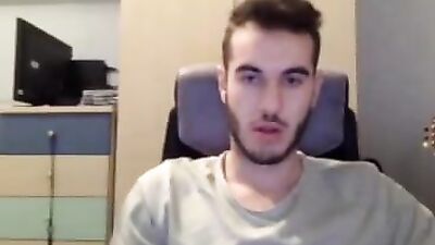 Italian Gorgeous Boy - more @ Gayboy.ca