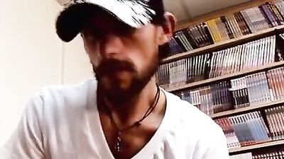 Jesse Starr Spaked For Breaking In!