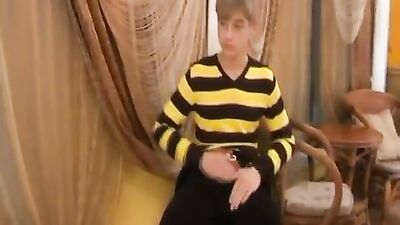 Action Handjob Solo - 85: Hardcore Gay Porn Video!