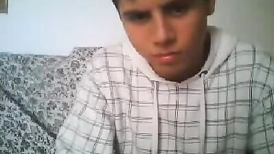 Sexy Cutie Masturbates and Cums on Cam