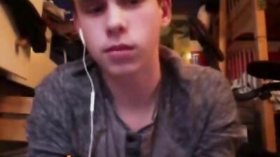 Thick Cock Sk8er Web-Cam Revamped - Hardcore Gay Porn Action with Hot Guys and Thick Dick