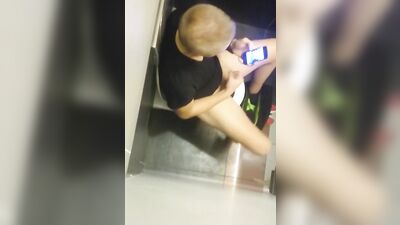 Caught on Toilet: Public Amateur Outdoor Solo Adventure!