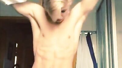 Web-Cam Abs Show - Fun Solo Men Porn