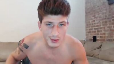 Gayboy Fit lad jerking - More Amateur Action Bareback Excitement!