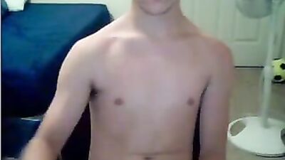 Smooth Cam Jock Amateur Fetish Fun: Back in Action!