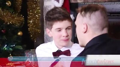 Gay Boys Porn: Self-Sucking and Toy Tube Teen