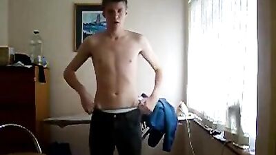 Twink Boy Porn Strip: Amateur Web-Cam Experience