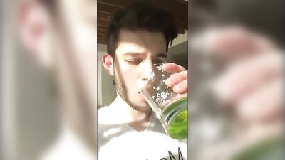 Gay Muscle Worship - Selfmade Protein Drink