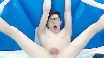 Tied-up Twink Moans in Solo Fetish Webcam Show