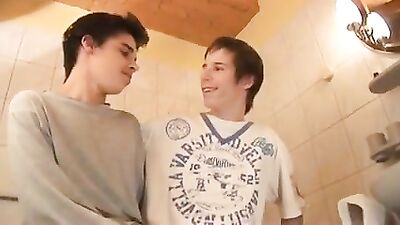 Hot Blow Job with Cum Cute Guys: The Ultimate Oral Delight!