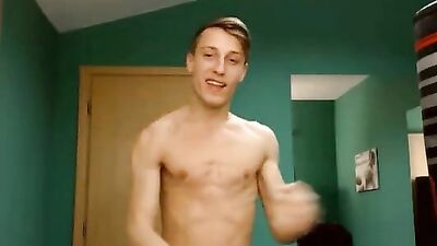 Exploring Romanian Webcam Nudity - Amateur Solo Cam Show