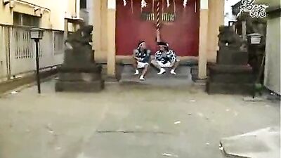 Tradition meets passion - Asian worship in modern day temple