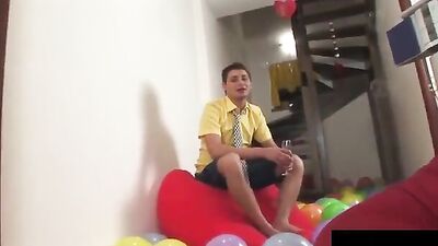 Crazy Party Boys: Hardcore Gay Group Sex and Oral Action!