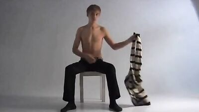 Handjob Solo - A Hot New Show!