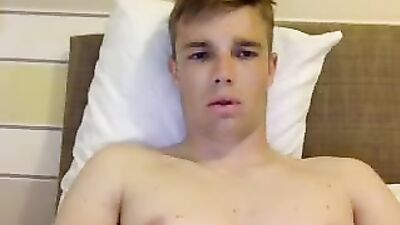 Bubble Ass Boys Cum Cam Showdown!